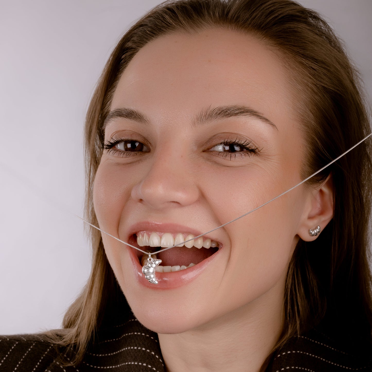 PETIT CROISSANT SILVER EARRINGS
