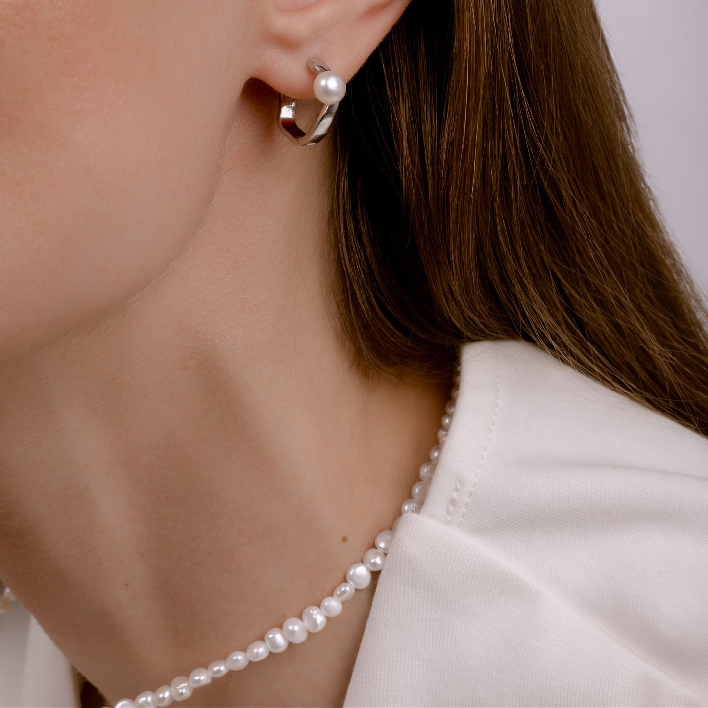 CREMA PEARL HOOP EARRINGS