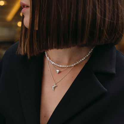 CLASSIC CROISSANT PENDANT NECKLACE