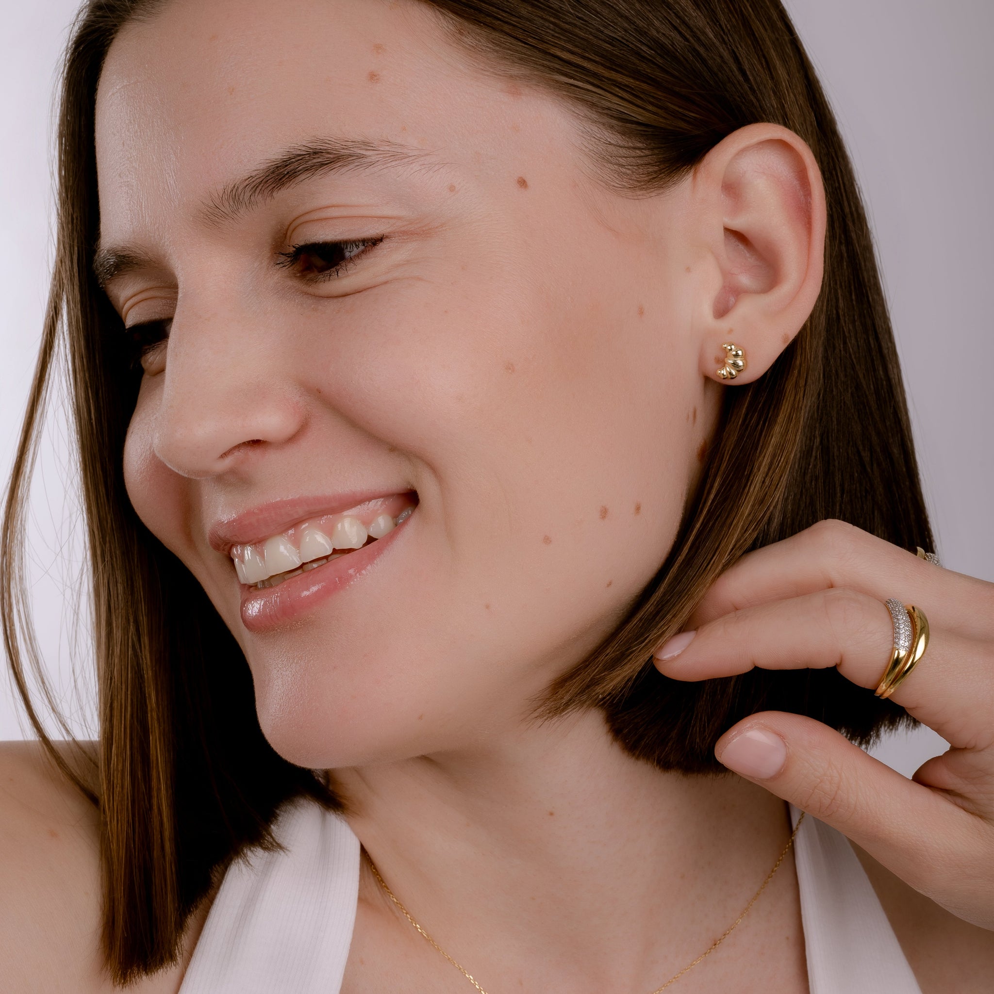 PETIT CROISSANT GOLD EARRINGS