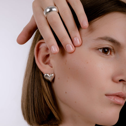 CHUNKY DONUT STATEMENT SILVER RING
