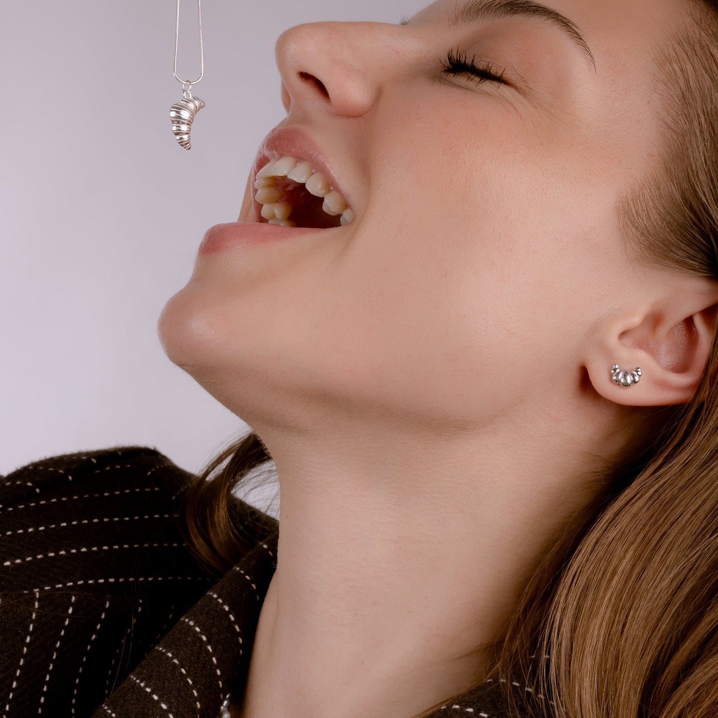 PETIT CROISSANT SILVER EARRINGS