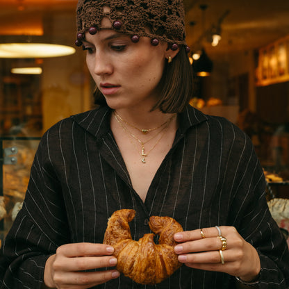 PETIT CROISSANT GOLD NECKLACE