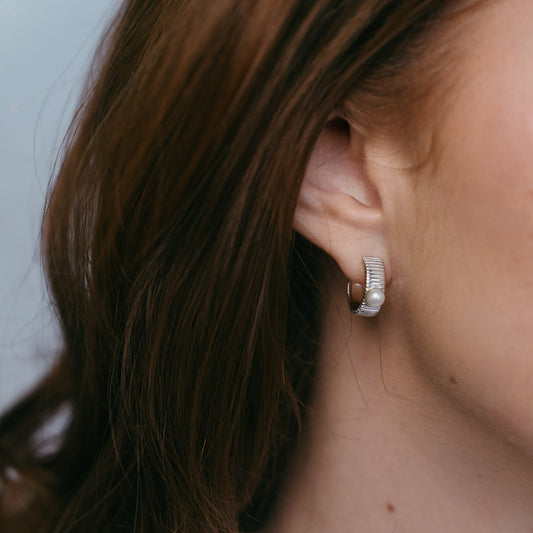 MACCHIATO SILVER PEARL EARRINGS Argint 925- Flat&White